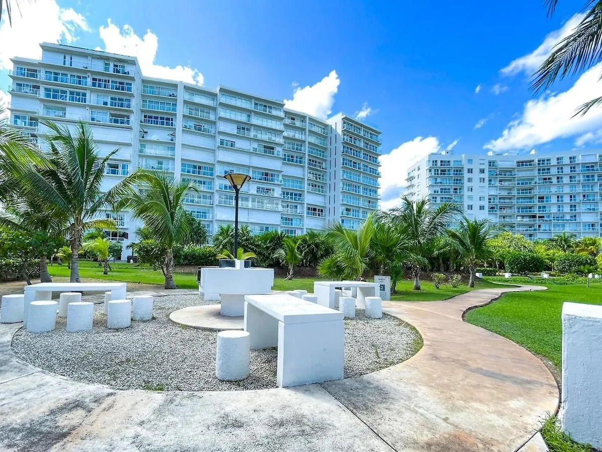 Punta Me Luxury Apartment Beach Front & Ocean View カンクン メキシコ