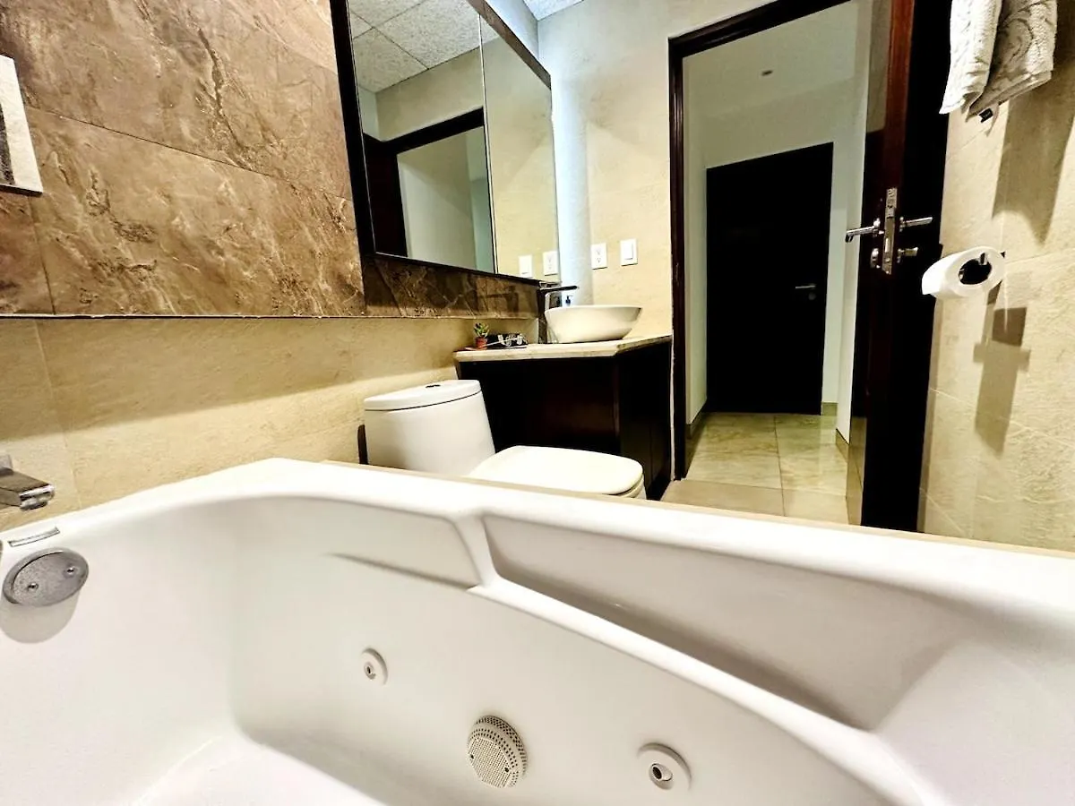 Punta Me Luxury Apartment Beach Front & Ocean View カンクン メキシコ