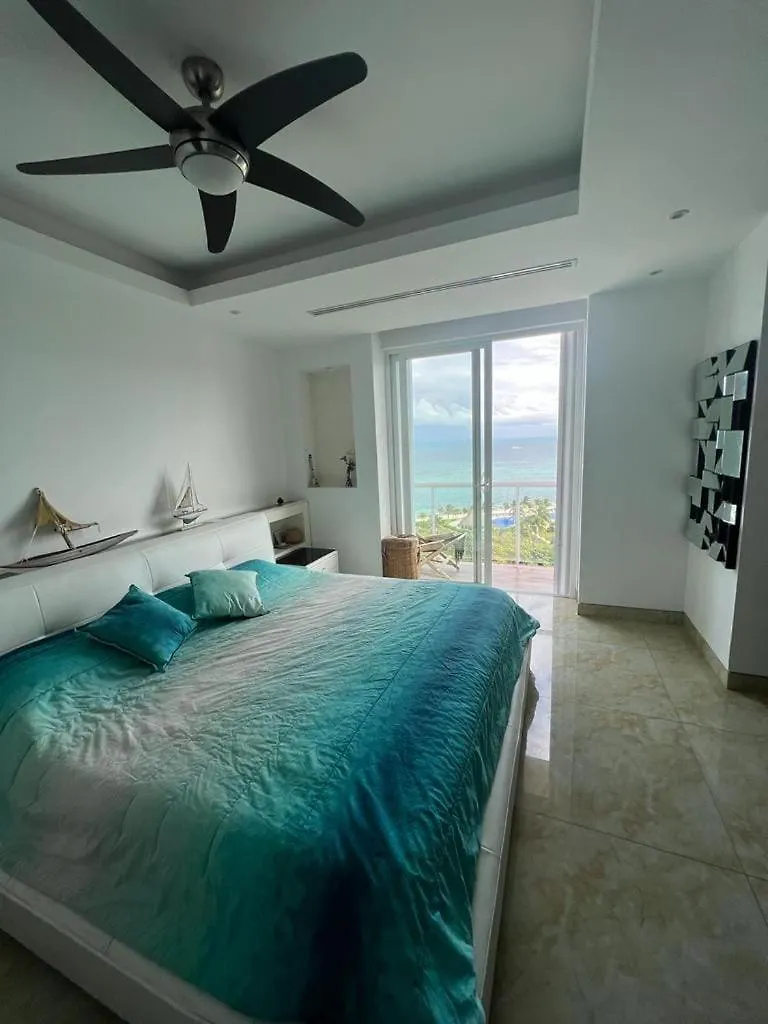 Punta Me Luxury Apartment Beach Front & Ocean View カンクン