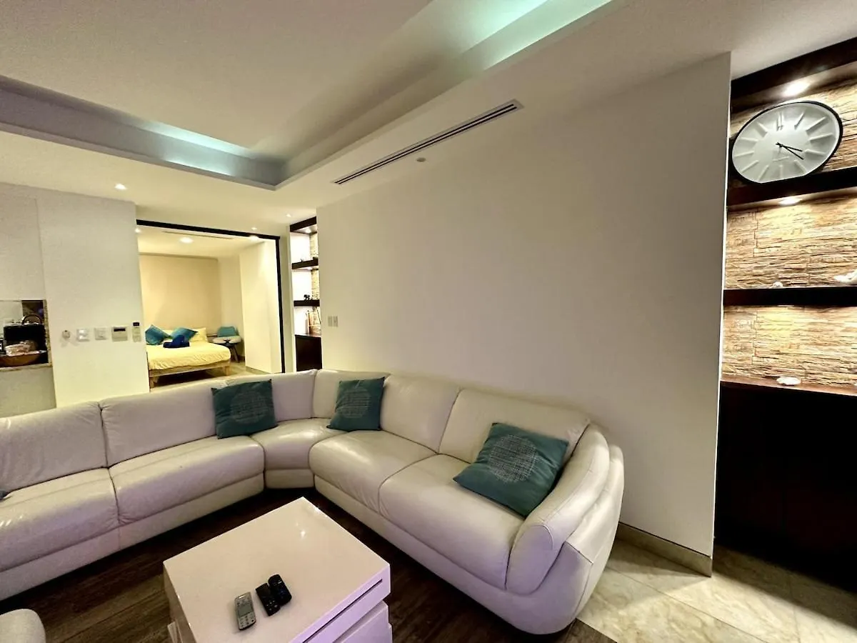 Punta Me Luxury Apartment Beach Front & Ocean View カンクン