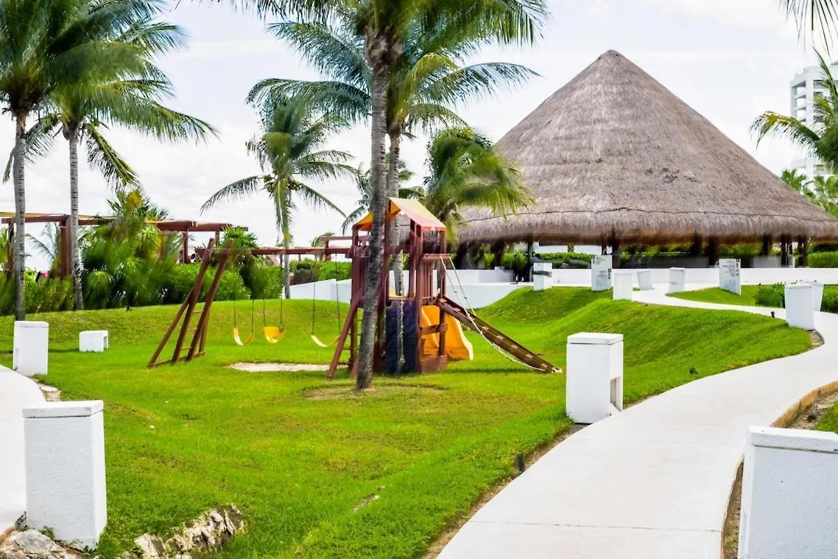 Punta Me Luxury Apartment Beach Front & Ocean View カンクン